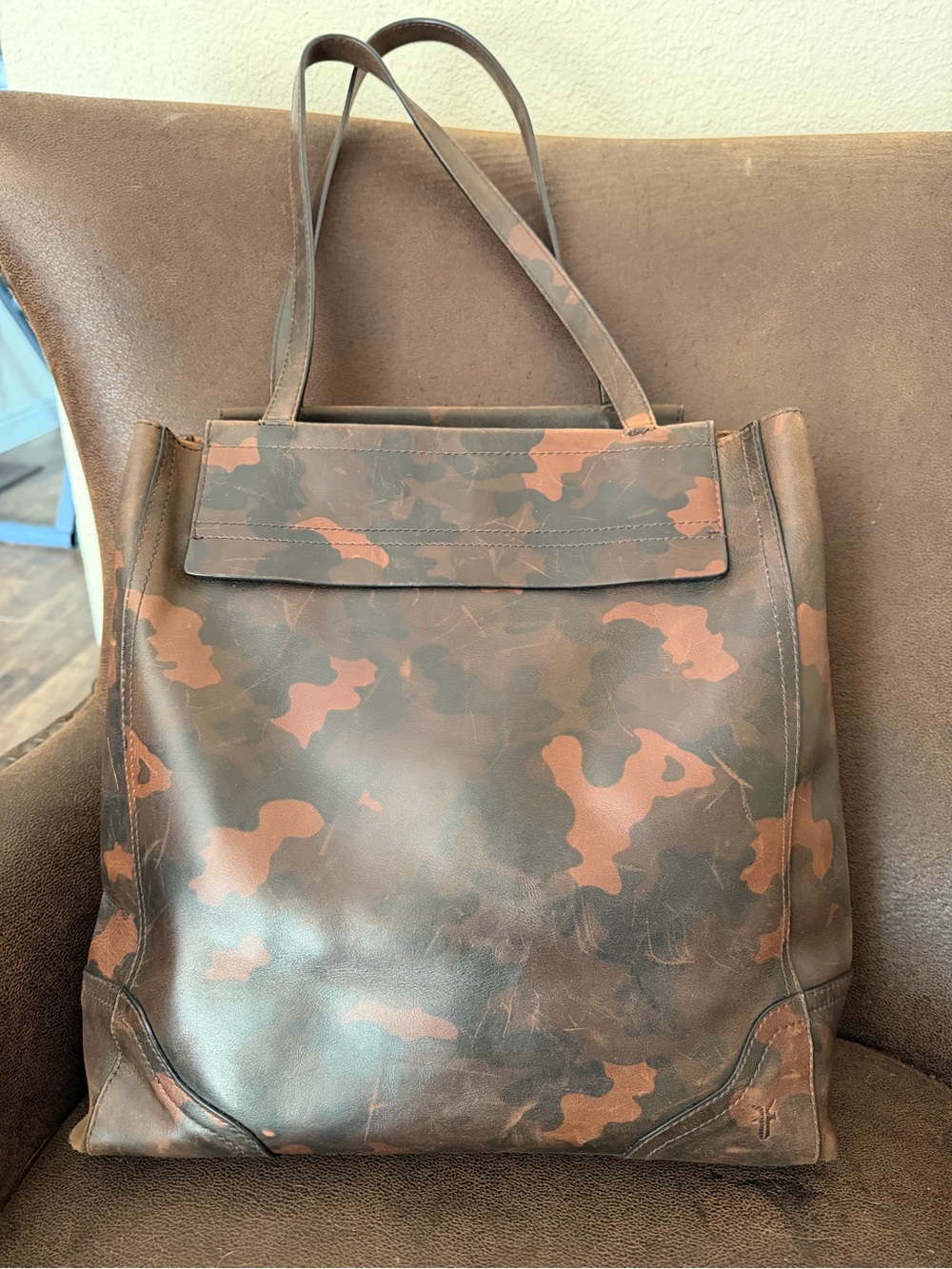 Frye Charlie Tote Bag in Brown Camo